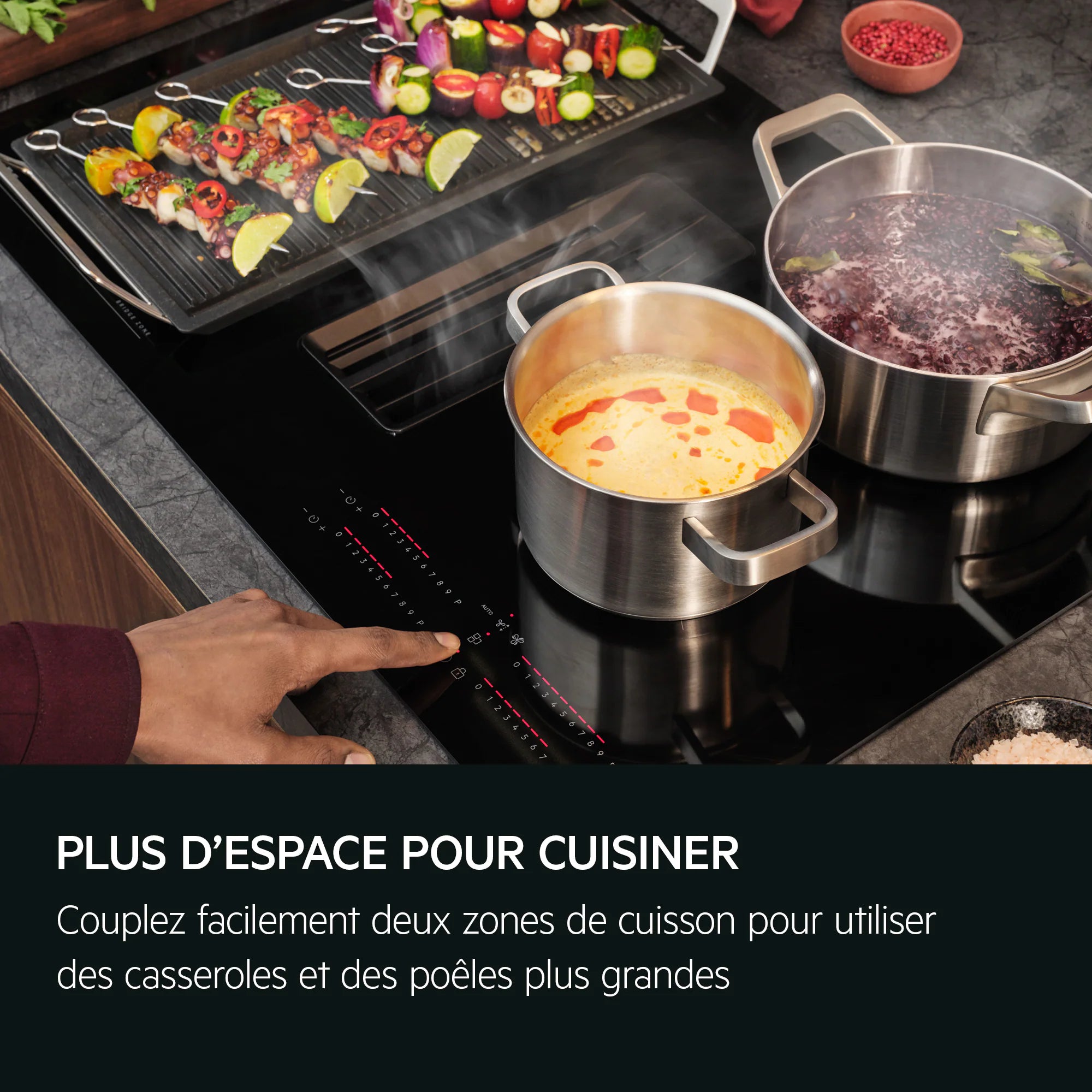 Plaque induction avec hotte intégrée 80 cm AEG TCH84CB03CB AEG
