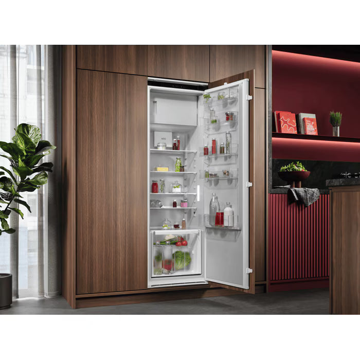 Réfrigérateur Encastrable 177.2 cm TF6DS181ES | AEG Carre maison