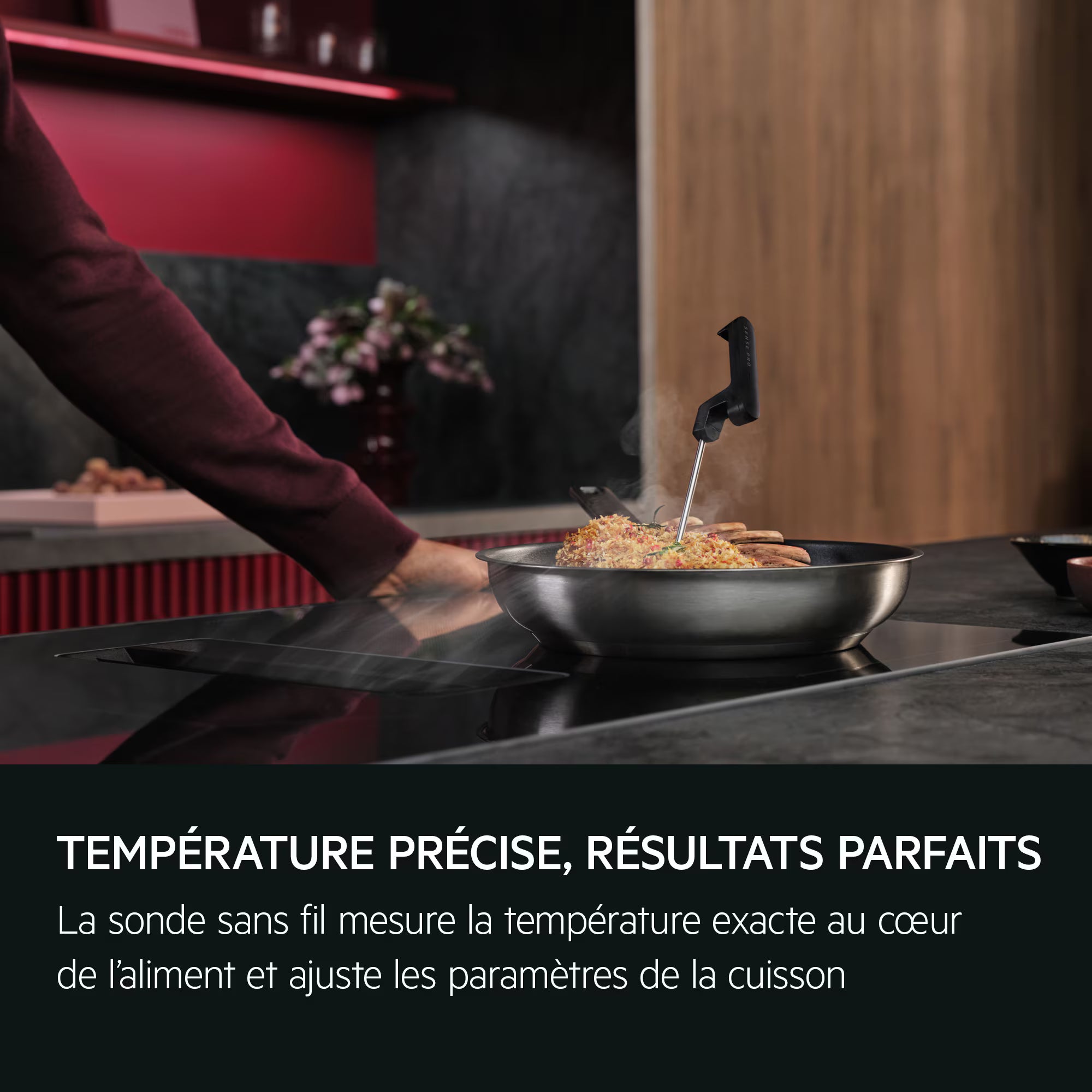 Plaque induction avec hotte intégrée 80 cm AEG TU84CF43CB AEG